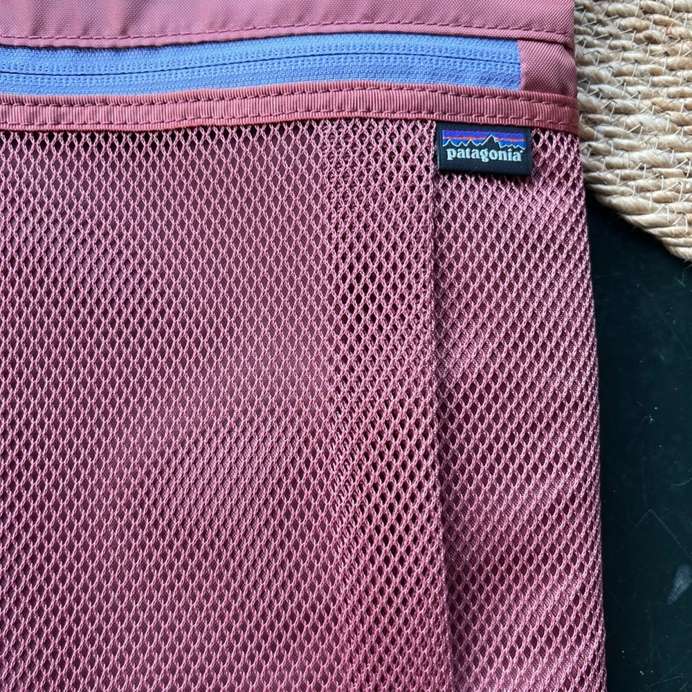 Patagonia Rose Pink Tablet Sleeve with Light Blue Zipper Pocket